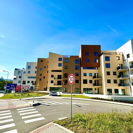 Luxusní Krumlovský Vltavín Apartamento *