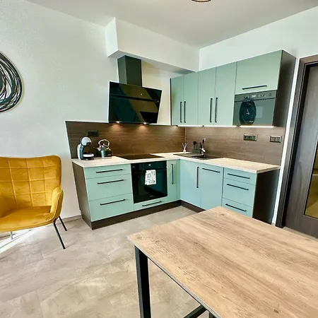 Daire Luxusni Krumlovsky Vltavin *