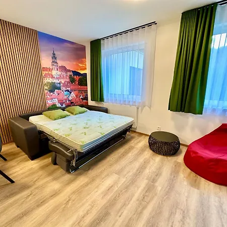 Luxusní Krumlovský Vltavín